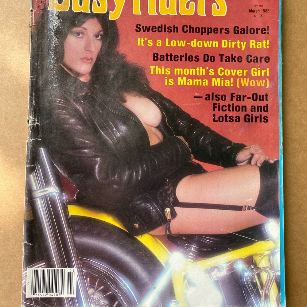 Vintage Easy Rider Chopper Magazine March 1982 with intact David Mann Centerfold